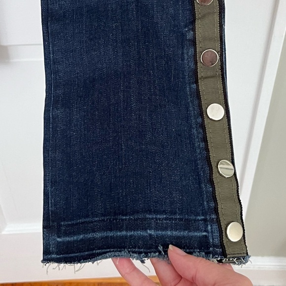 Veronica Beard Carolyn 10” Baby Boot Jeans Snap Hem in Dark Vintage Size 24 - Picture 5 of 16